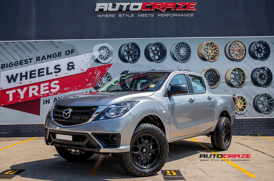 MAZDA BT 50 TECH MATTE BLACK